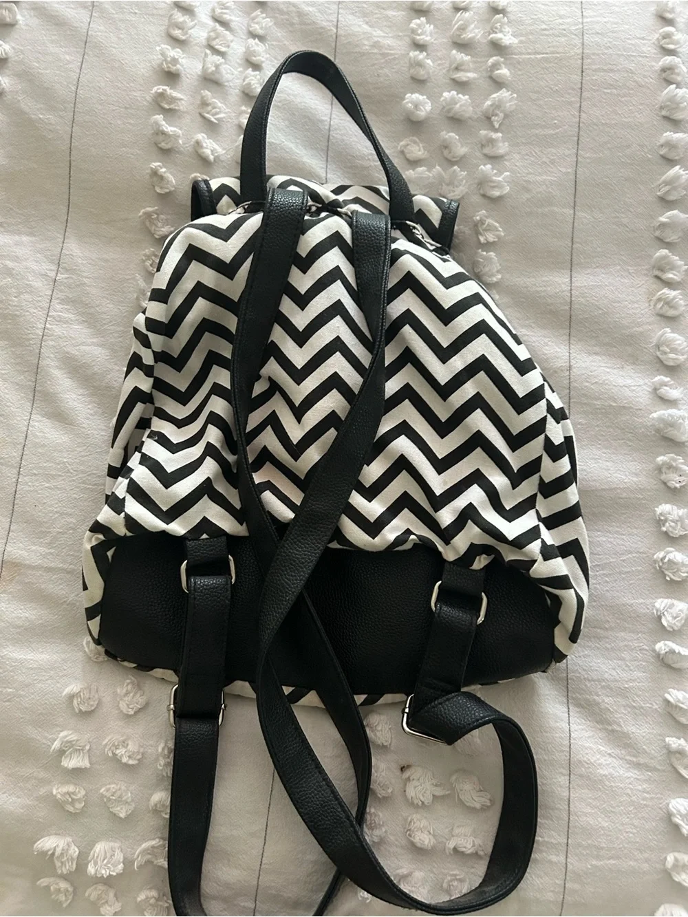 Stylish Black & White Chevron Canvas Backpack